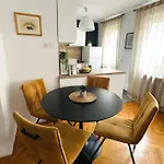 Layla's Free Parking