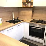 Layla's Free Parking Apartman Szarajevó