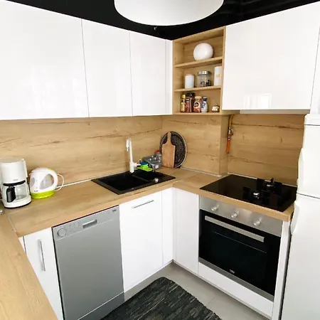 Layla's Free Parking Apartman *