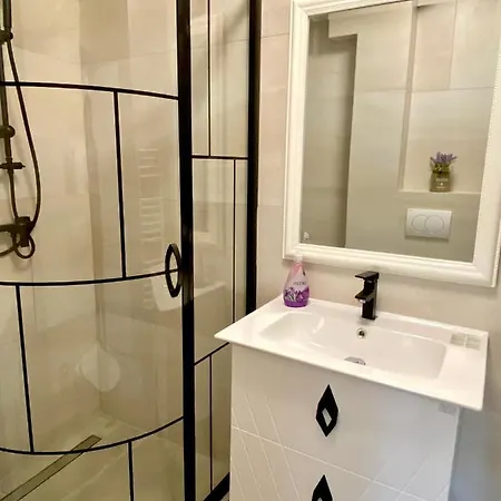 公寓 Layla's Free Parking *