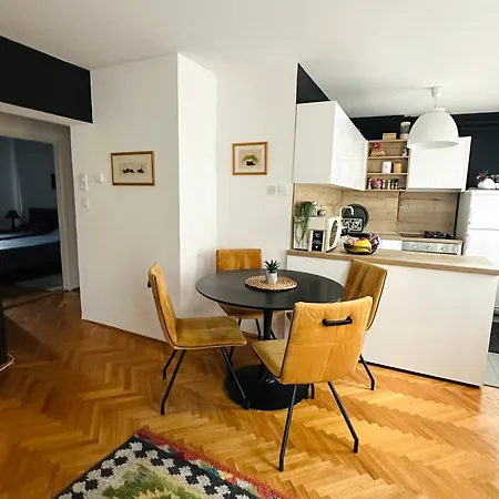 Layla's Free Parking * Sarajevo