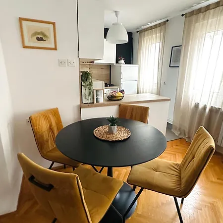 Layla's Free Parking