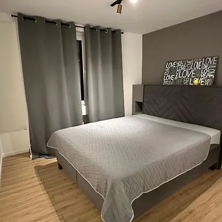 Layla's Free Parking