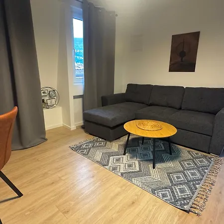 Apartament Layla's Free Parking