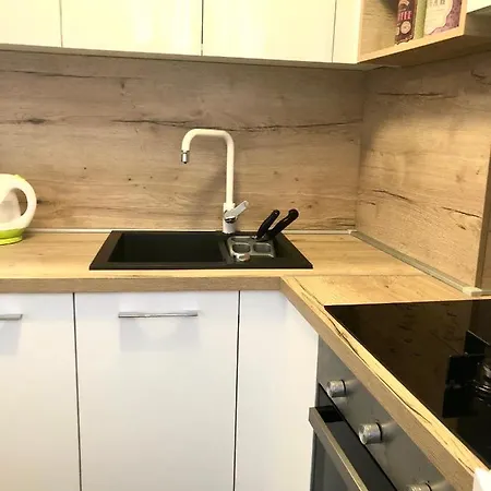 Layla's Free Parking 公寓 *