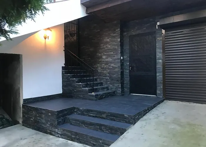 Layla's Free Parking